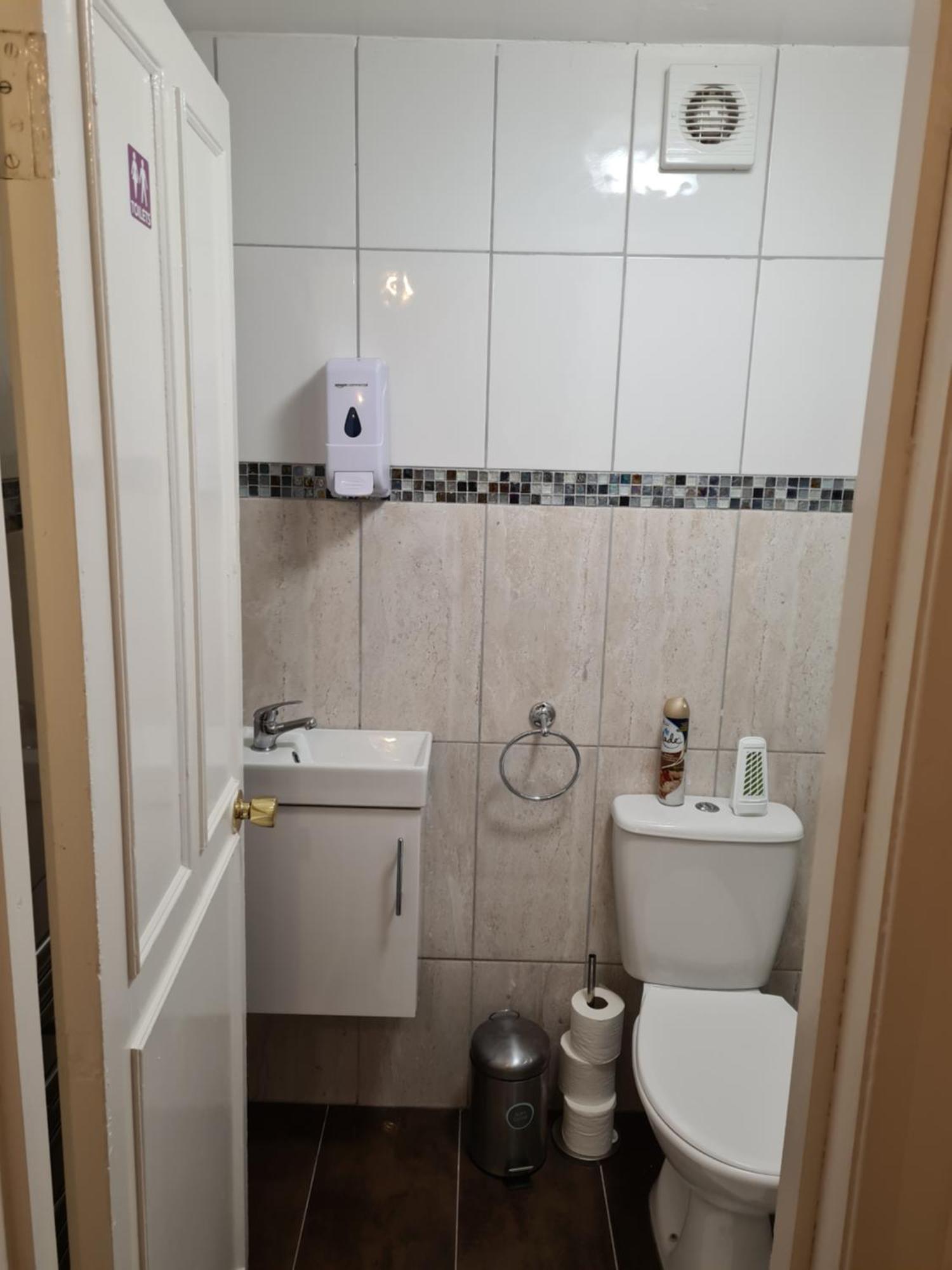 Casa vacanze 4br-2ensuite-10mincentrallondon-sleeps11-parking Londra