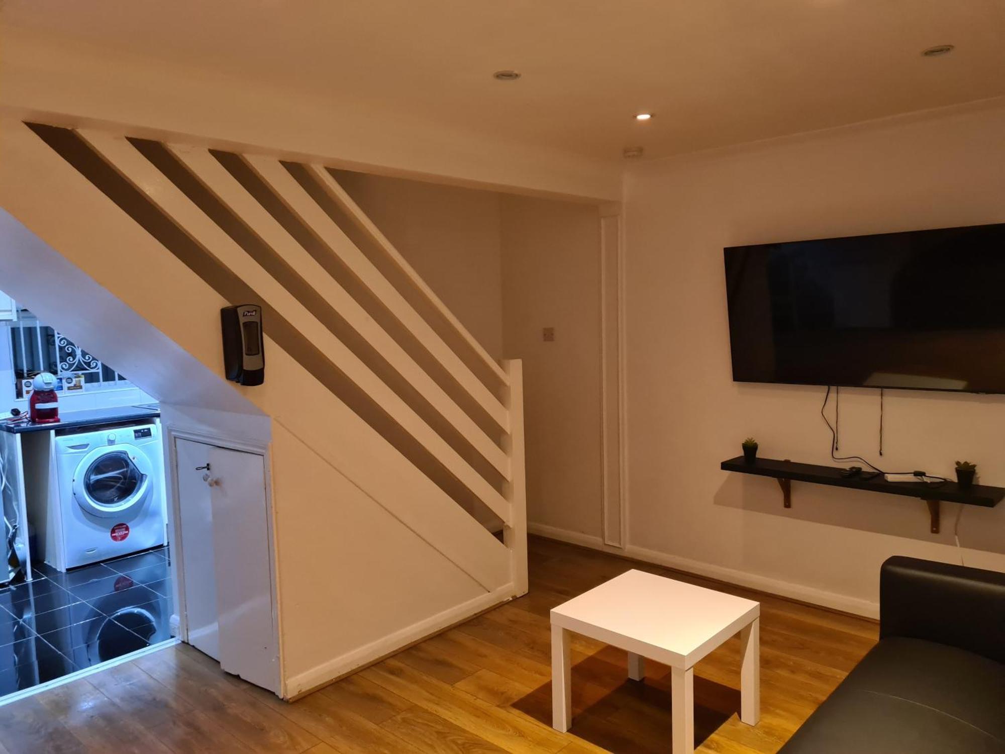 4br-2ensuite-10mincentrallondon-sleeps11-parking * Londra
