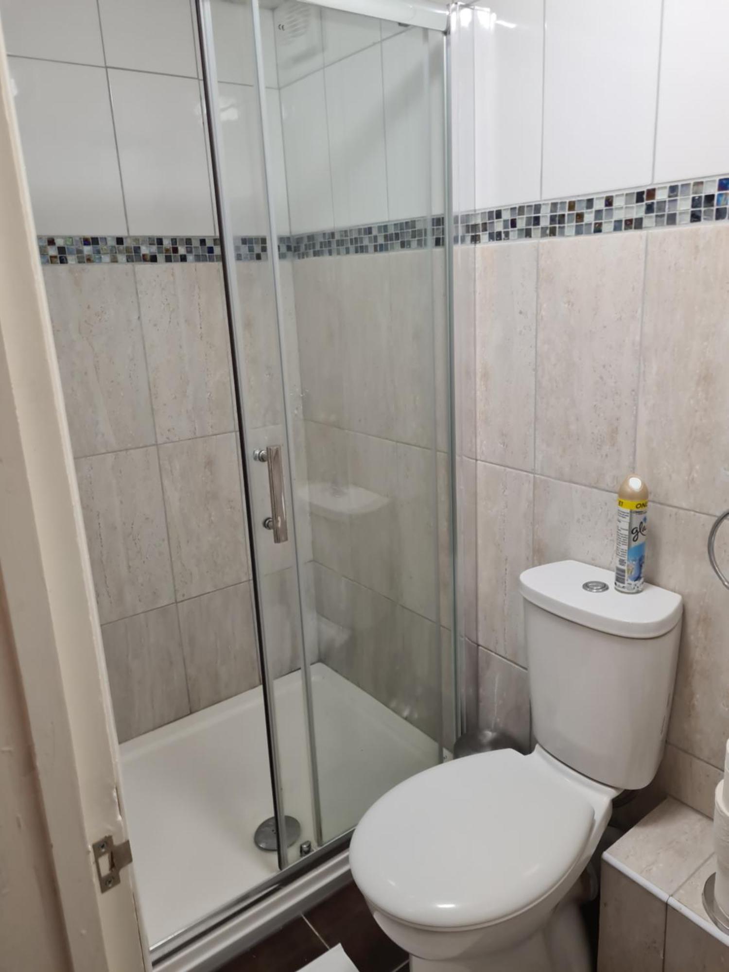 Casa vacanze 4br-2ensuite-10mincentrallondon-sleeps11-parking Londra