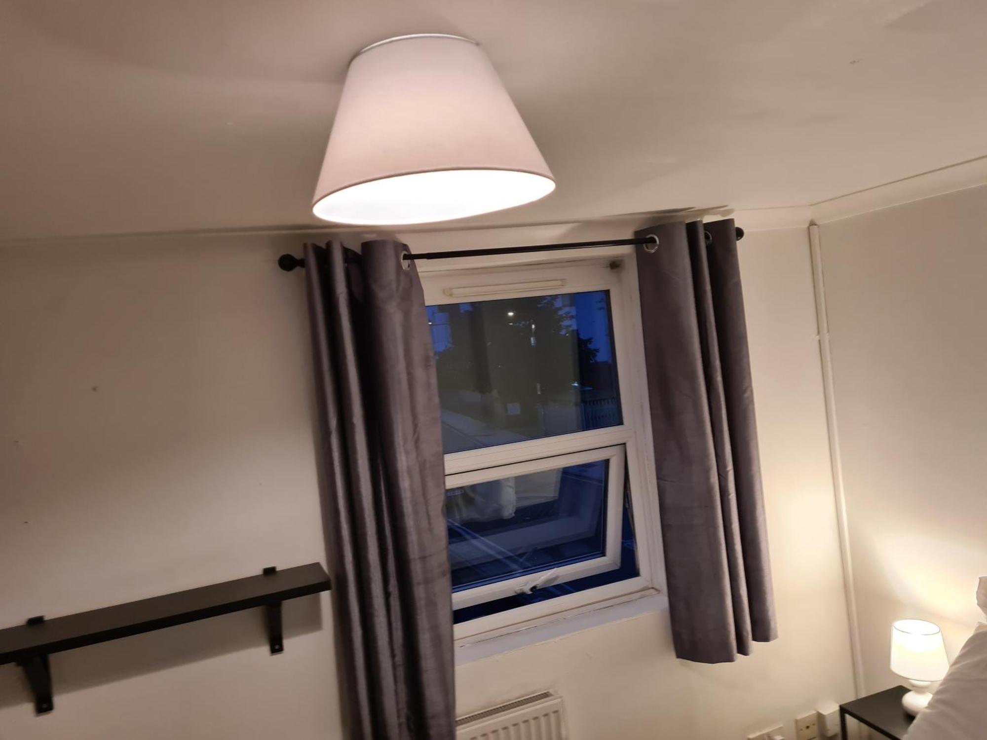 Casa vacanze 4br-2ensuite-10mincentrallondon-sleeps11-parking *